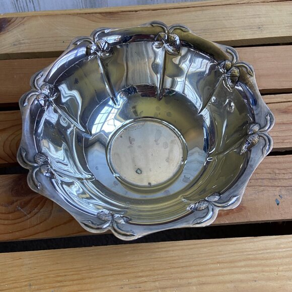 Oneida Candy Bowl Silver Plated 6.25" Diameter Beautiful Collectible Dish - Picture 1 of 8